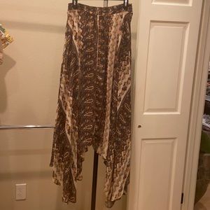 Night low skirt with side points